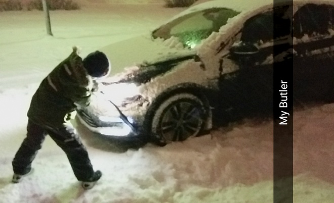 When we were leaving Bjarki wanted to help clear some snow off the car.